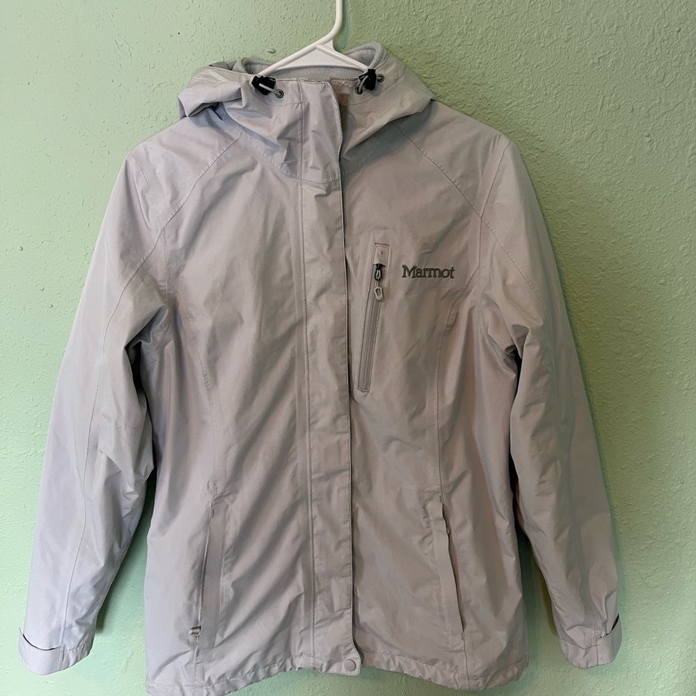 Marmot Woman’s Light Gray 3-in-1 Winter Jacket